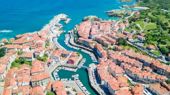 Llanes sulla costa delle Asturie